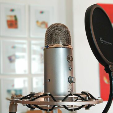 Blogcasting Agency Berlin Microphone